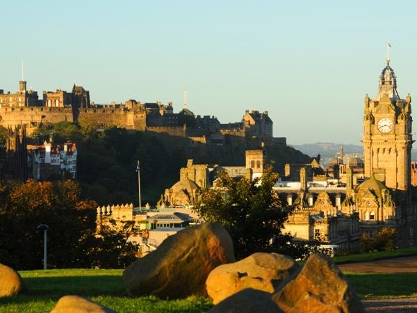 Edinburgh - "A Tale of Two Towns" Private Walking Tour