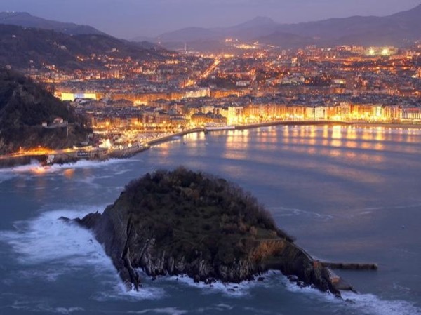 San Sebastian city tour