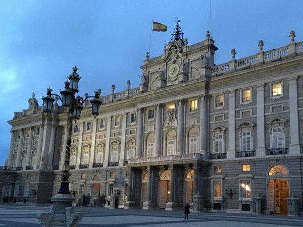 Prado and Royal Palace private tour