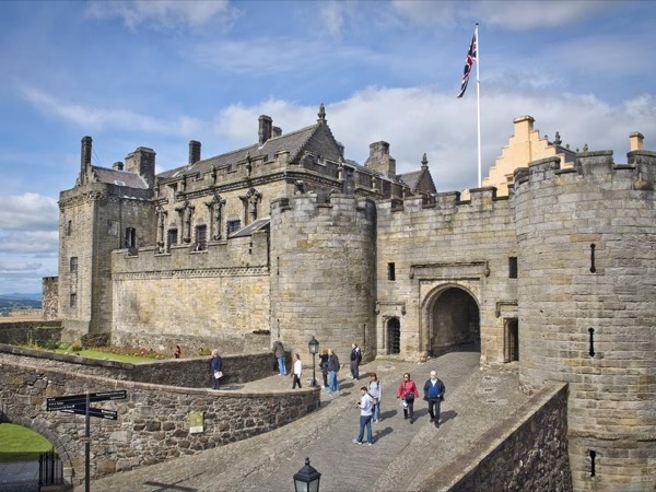 Stirling Castle and The Trossachs From Glasgow