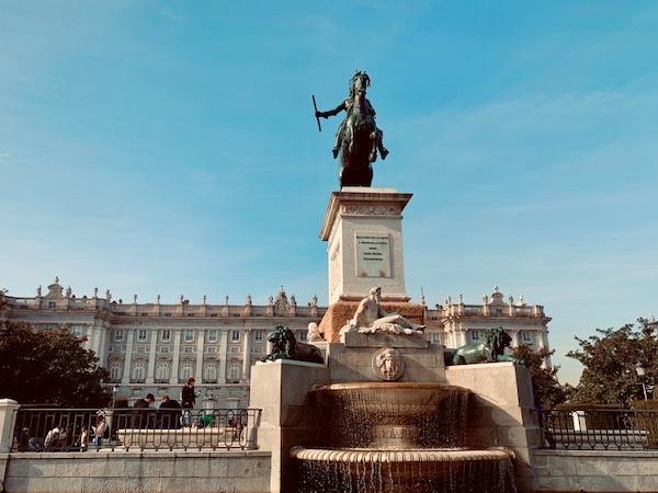 Monumental Walking Madrid Private Tour &amp; Royal Palace