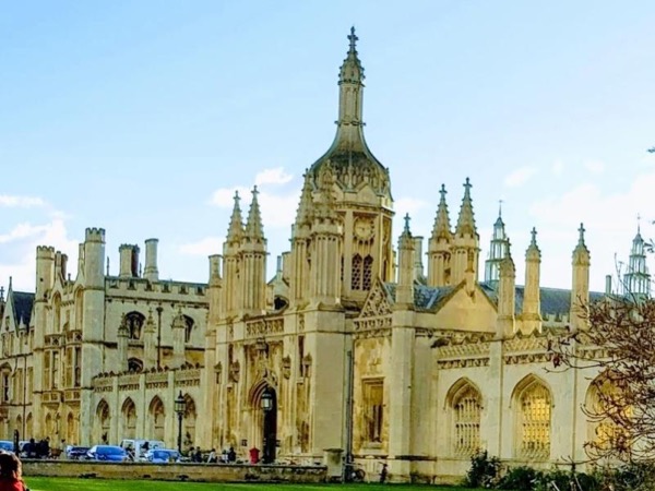 Cambridge Highlights express walking tour