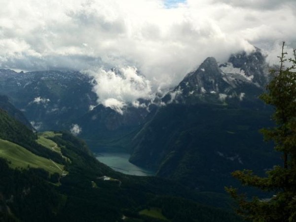 Obersalzberg - Private TourDiscover the Eagles Nest and Obersalzberg