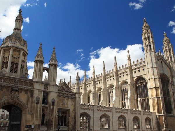 Cambridge Town and Gown - Private City Tour with Local Guide