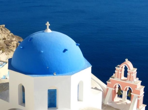 Private Santorini Tailor-Made Tour: Choice of the guest!