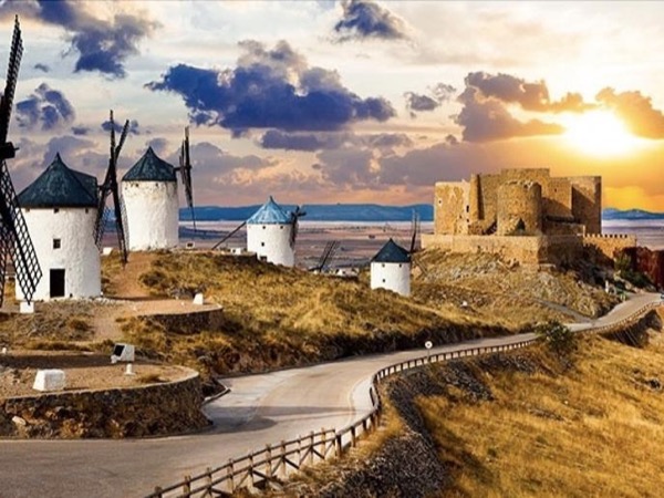 Influential Toledo &amp; Bookish Consuegra, Full Day Tour from Madrid