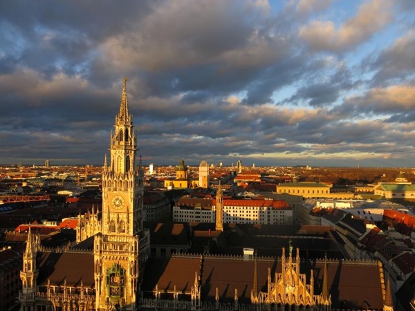 Munich Local Experience - Half Day City Walking Tour