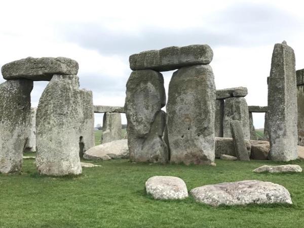 Stonehenge & Windsor Castle full day trip, (Pick up from multiple locations)