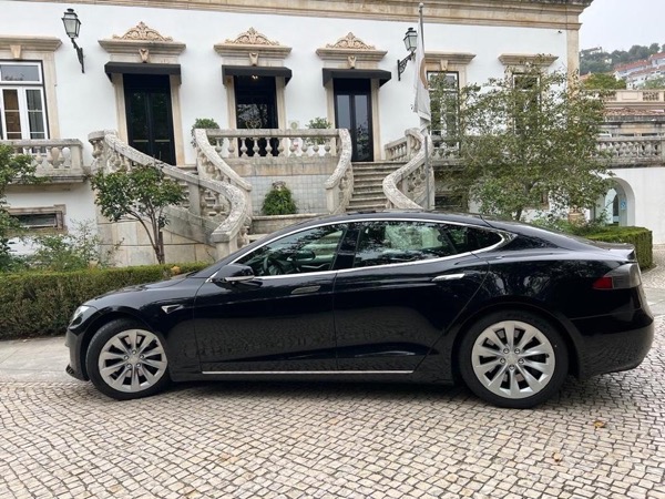 The Tesla Experience - Douro Valley Full Day Tour