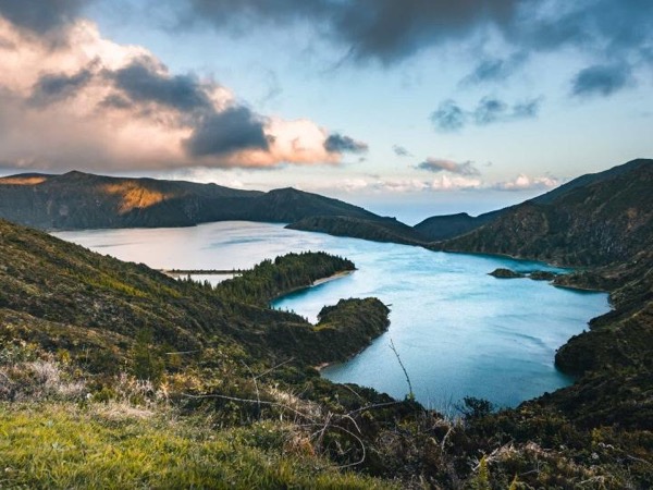 Mystic Lakes of 7 Cidades & Lagoa do Fogo Guided Tour w/Private Transportation