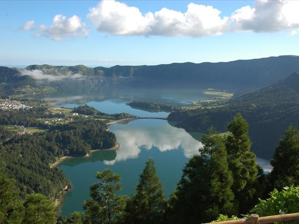 Sete Cidades & Pineapple Plantations - Express Private Tour in Azores